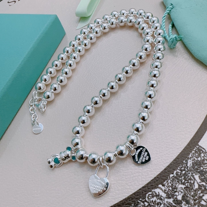 T*f*ny necklaces